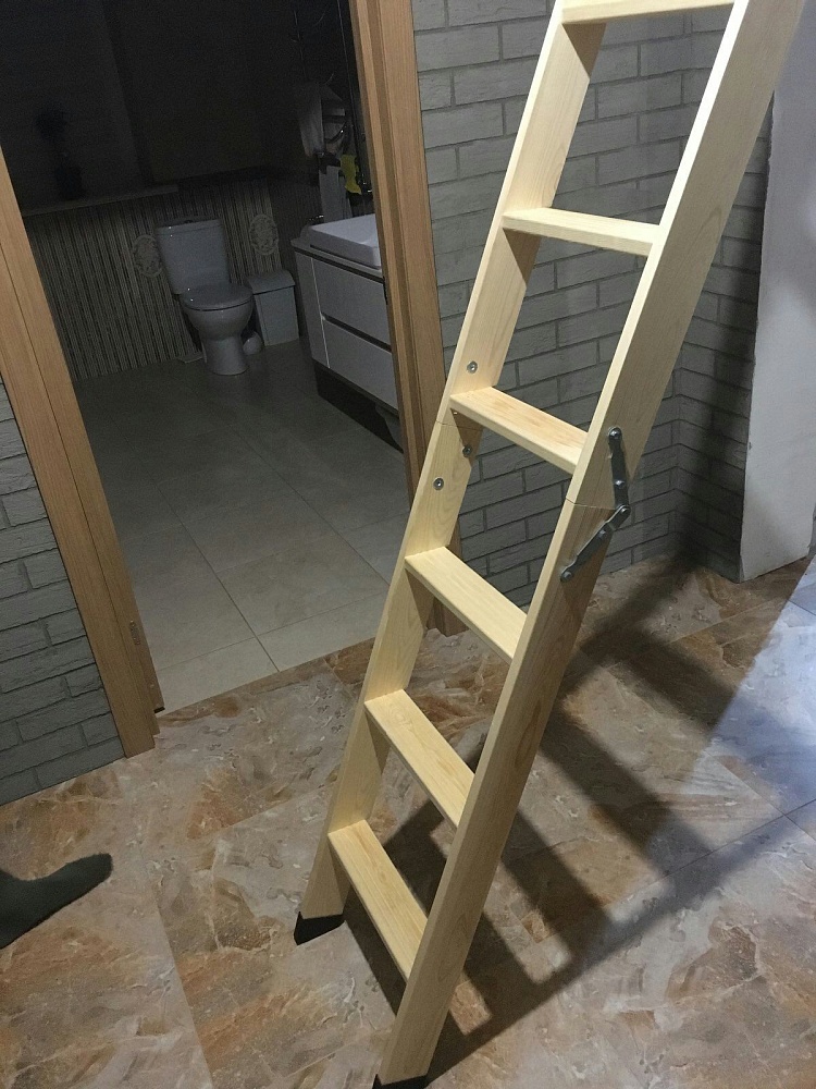 Чердачная лестница Docke Standard 60x120x300 фото в интерьере